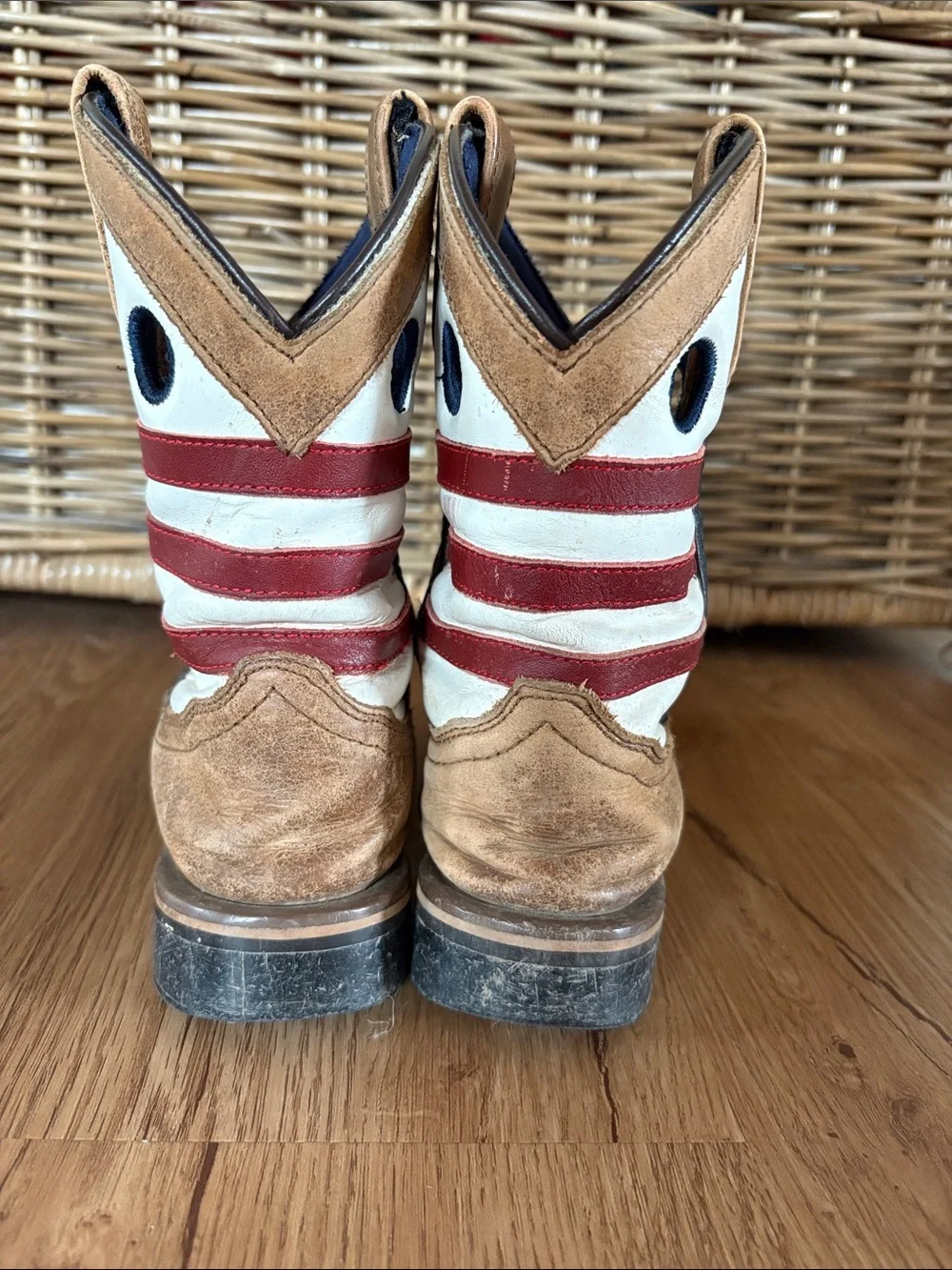 Cody James American flag cowboy boots